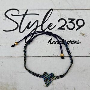 Miyuki Heart Macramé Adjustable Bracelet